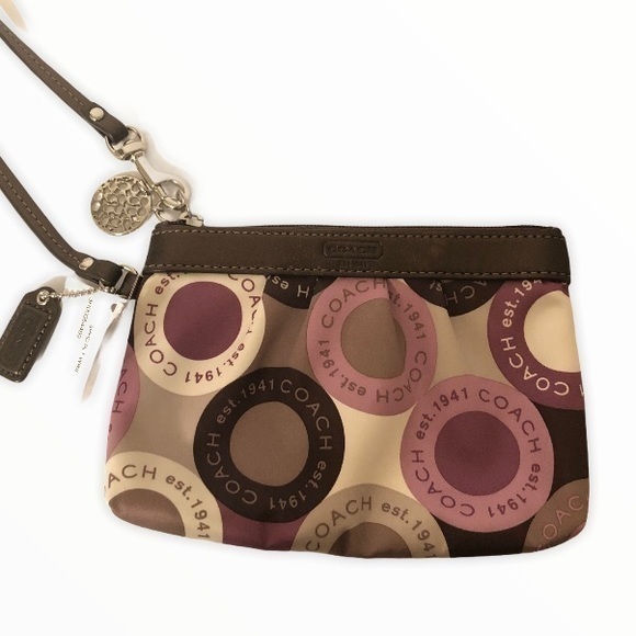 COACH pink snaphead wristlet